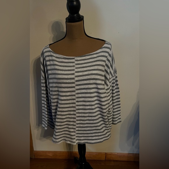 LOU GREY LADIES STRIPED (Gray) bell sleeves very comfortable top,  Size XL - Picture 1 of 3